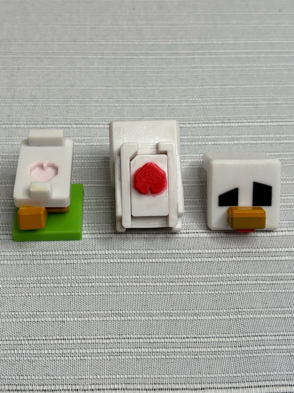 Minecraft Duck Figure - Picture 5 of 6
